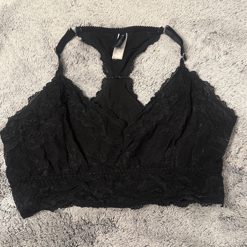 Fox & Royal City Chic Kira Lace Bralette - Black